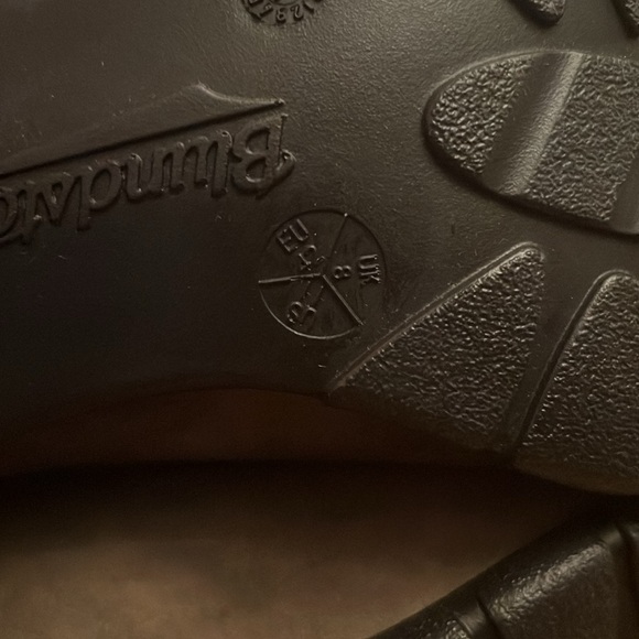 Blundstone Heeled Boot - Picture 7 of 7